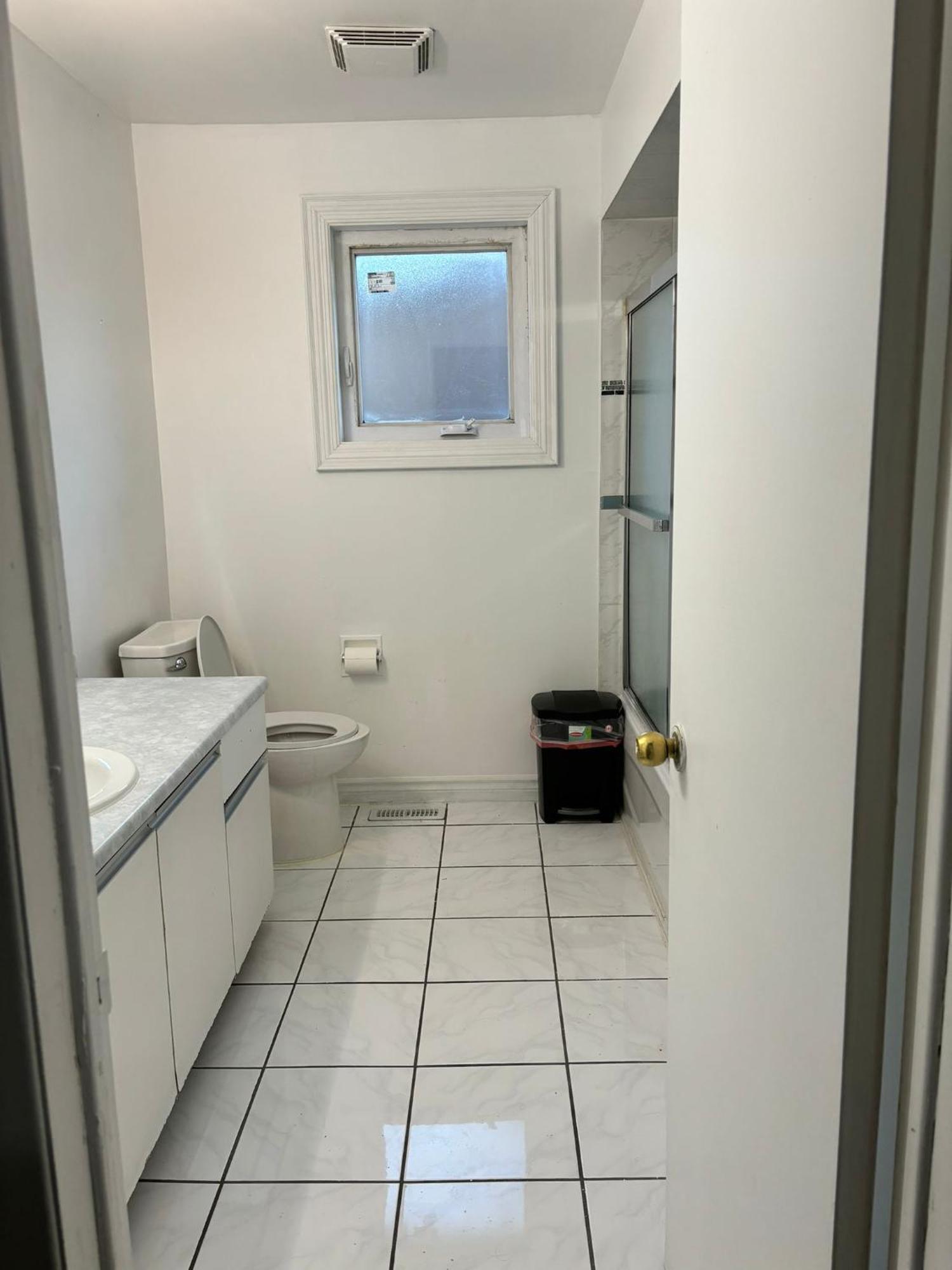 Queen Bedroom Near Sheridan College Brampton Exterior photo